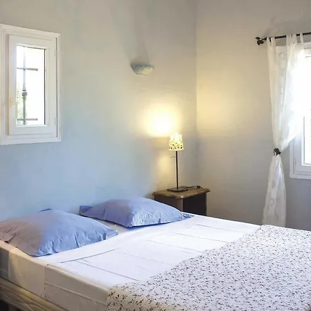 Villa Sleeps 8 With Pool Air Con And Wifi Grimaud