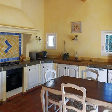 Sleeps 8 With Pool Air Con And Wifi Villa